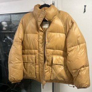 A&F tan oversized utility puffer